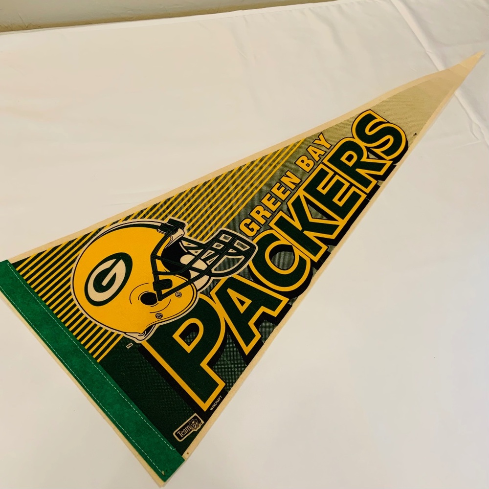 Vintage Wincraft Green Bay Packers Football Helmet Fade Striped 30" Pennant Flag